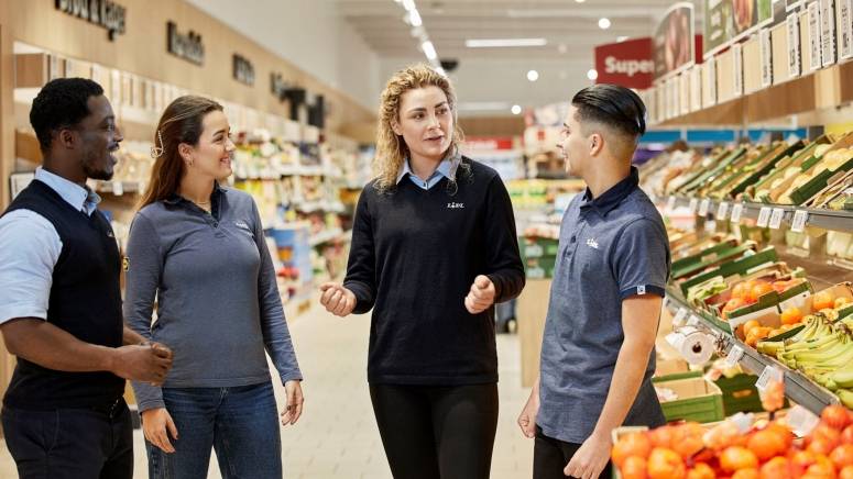 2023_Butik_Action_Gruppe-Camilla